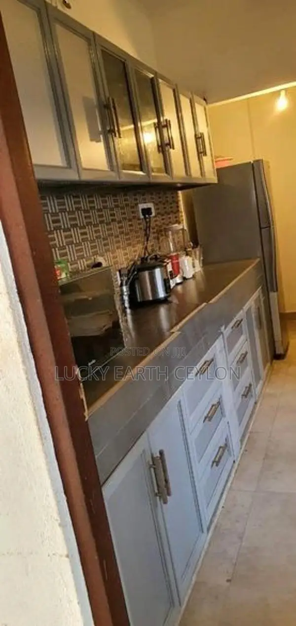 Mount Lavinia, Semi Furnished, Large House For Rent (MG1350)