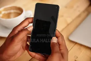 Samsung Galaxy S10 (Used)