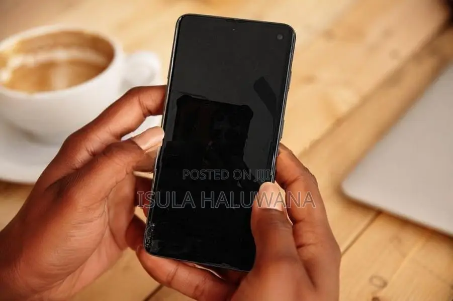 Samsung Galaxy S10 (Used)