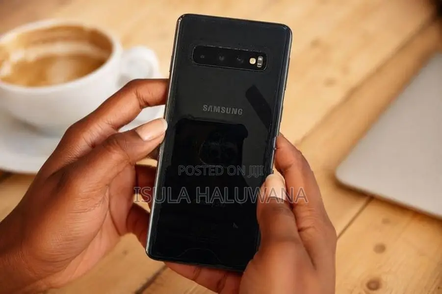Samsung Galaxy S10 (Used)