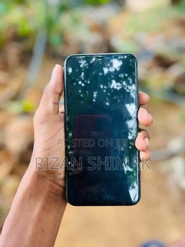 Apple iPhone 11 Pro Max (Used)
