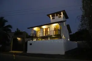 Luxury Two-Story House for Sale – Kahathuduwa