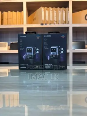 UGREEN 65W UNO RG GaN Fast Charging Adapter