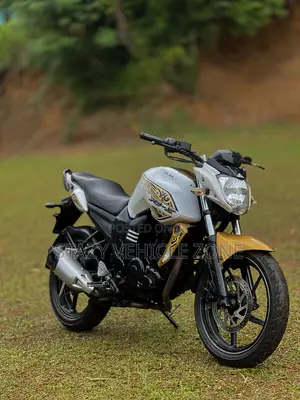 Yamaha FZ 2014 White