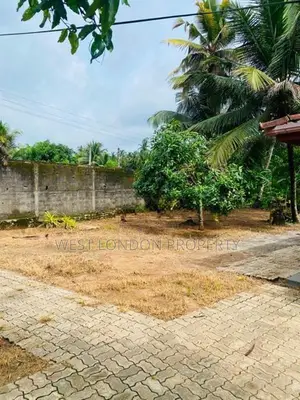 Prime 3-Storey House for Sale in Kadawatha !