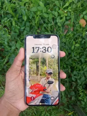 Apple iPhone XS (Used)