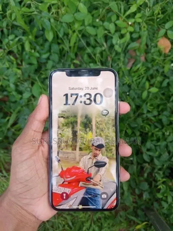 Apple iPhone XS (Used)