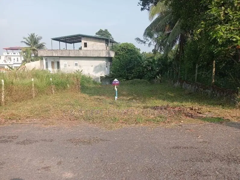 Luxury Land Plots Sale In Athurugiriya Town