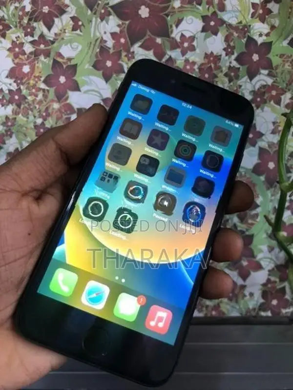 Apple iPhone 8 64GB (Used)
