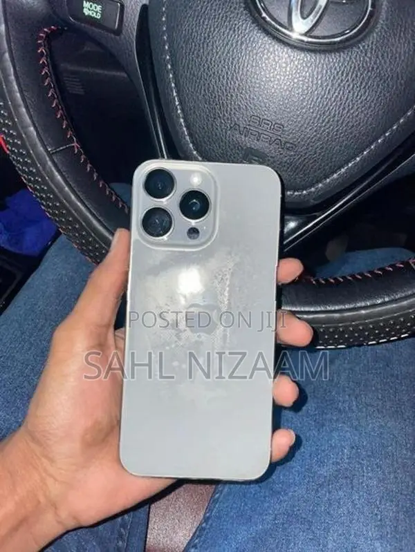Apple iPhone 15 Pro Max (Used)