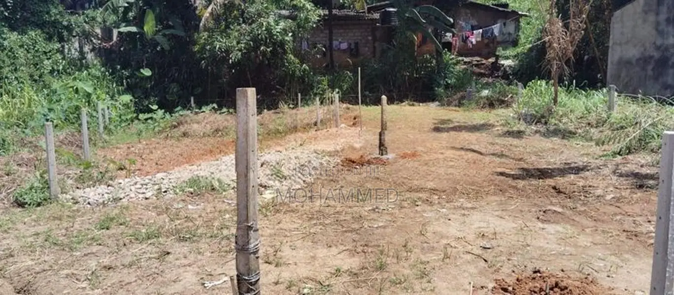 Two 5-Perch Subdivided Lot Land for Sale Gampola