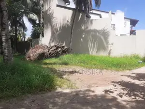 Land for Sale Thalawathugoda