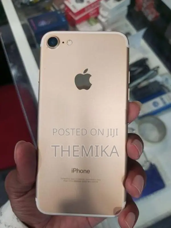 Apple iPhone 7 (Used)