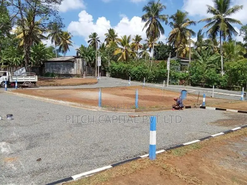 හෝමාගම බිම්කොටස්
