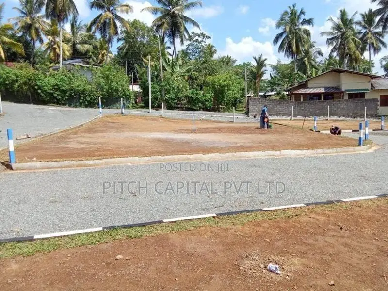 හෝමාගම බිම්කොටස්