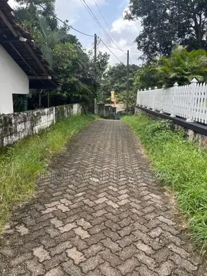 Land for Sale Athurugiriya