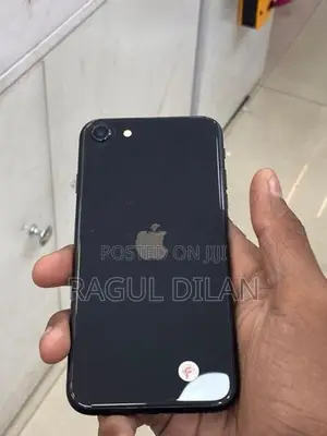 Apple iPhone SE 2 (Used)