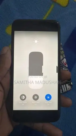 Apple iPhone 8 (Used)