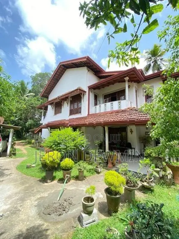 House with 2 Floors Sale Katana