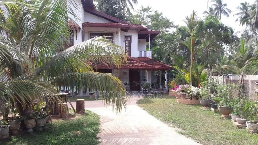 House with 2 Floors Sale Katana