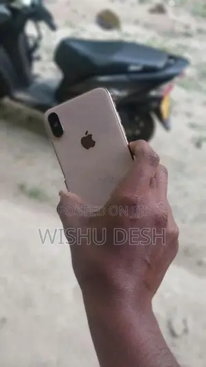 Apple iPhone XS 256GB (Used)