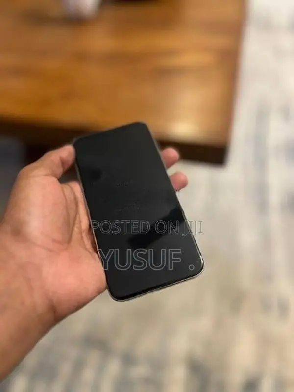 Apple iPhone X (Used)