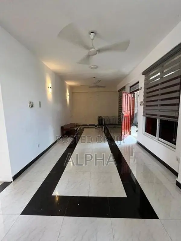 2BR 2 Bath Apartment for Rent in Wellawatte