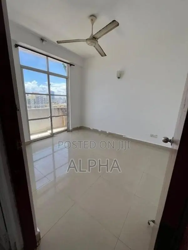 2BR 2 Bath Apartment for Rent in Wellawatte