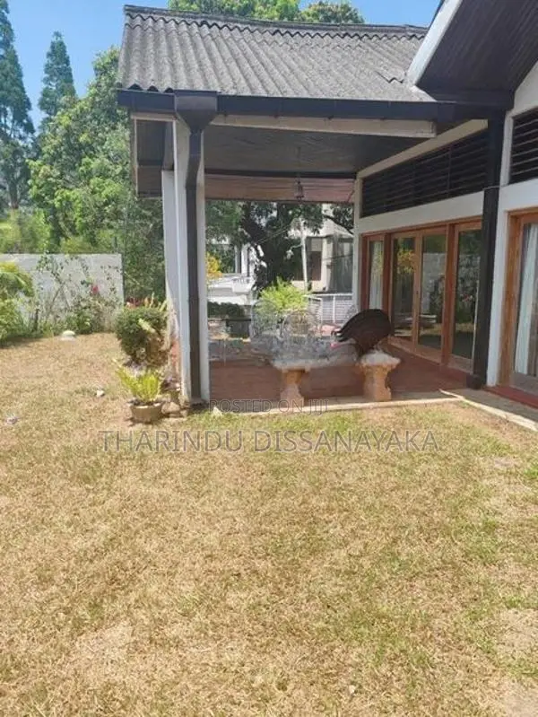 Land in Kandy Town Plot 01