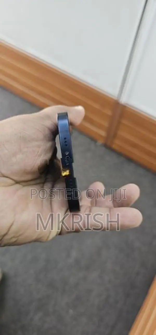 Apple iPhone 14 (Used)