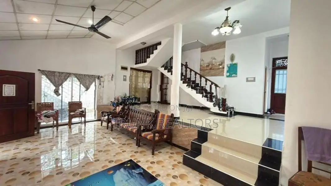 Dehiwala Twin House For Sale (NK11384)