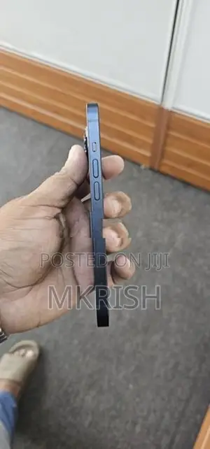 Apple iPhone 14 (Used)