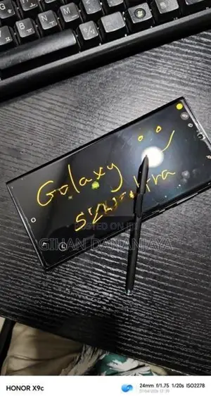 Samsung Galaxy S22 Ultra (Used)