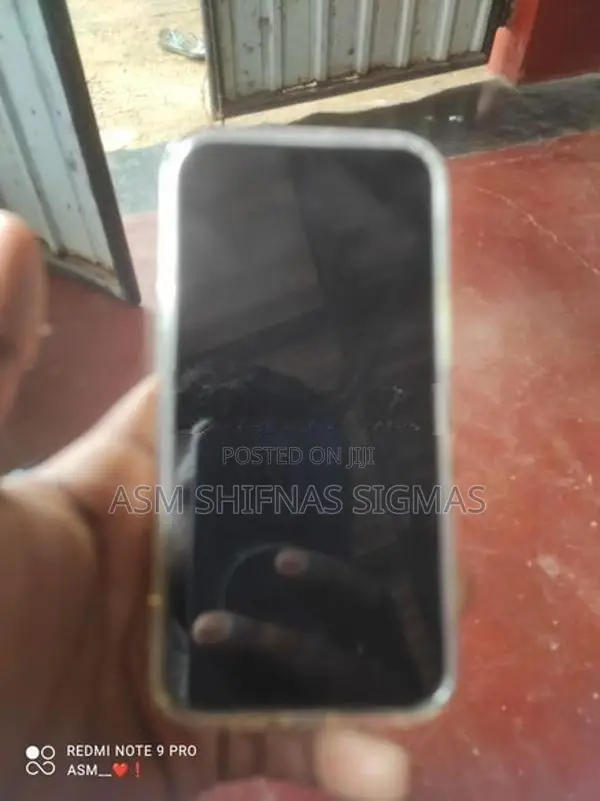Apple iPhone 14 (Used)