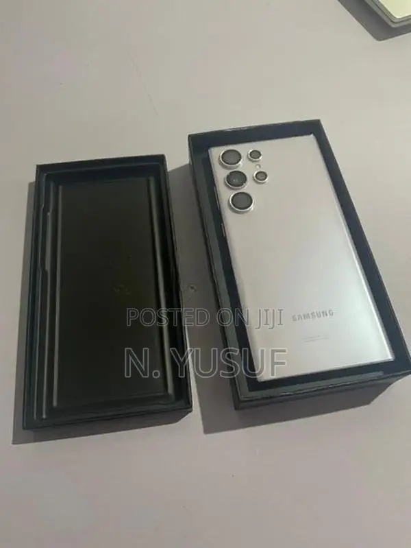 Samsung Galaxy S23 Ultra (Used)