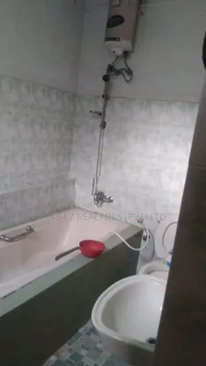 Spacious 5-Bedroom Two-Storey House for Sale Battaramulla
