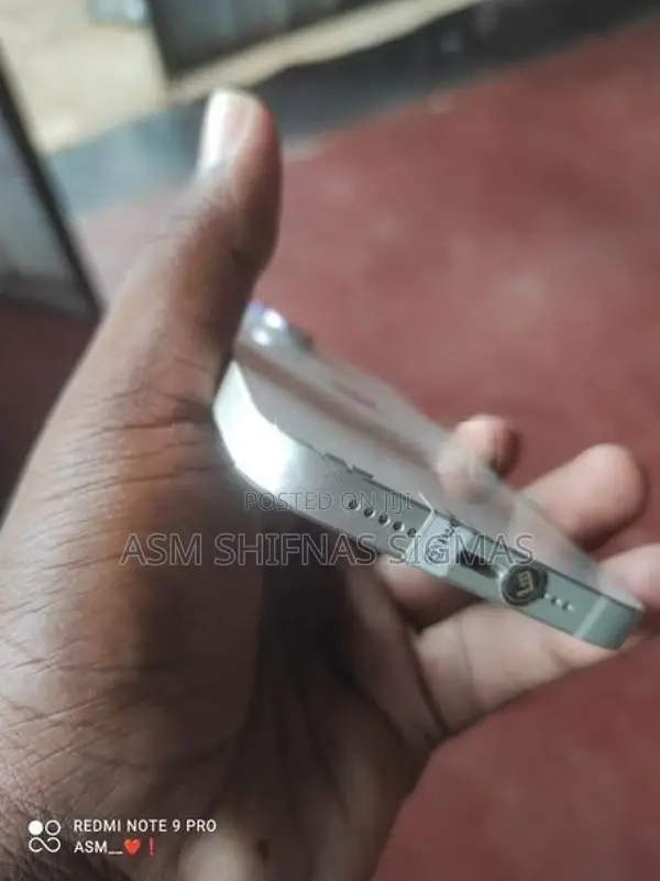 Apple iPhone 14 (Used)