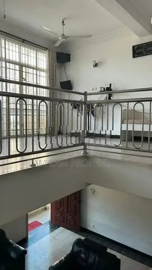 Three Story Building For Rent in Duplication Road Colombo 4