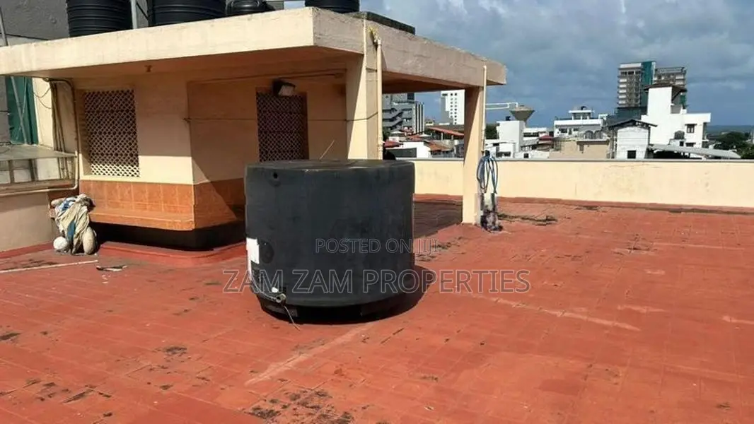 Three Story Building For Rent in Duplication Road Colombo 4