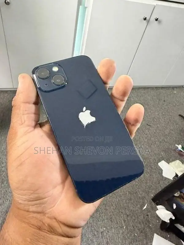 Apple iPhone 13 128 (Used)