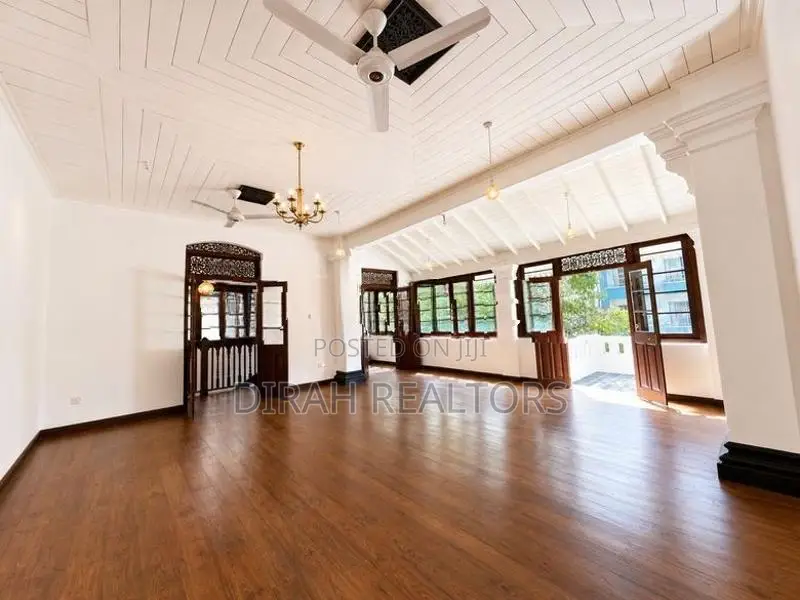 Colonial Building for Rent | Colombo 10 (DR-007)