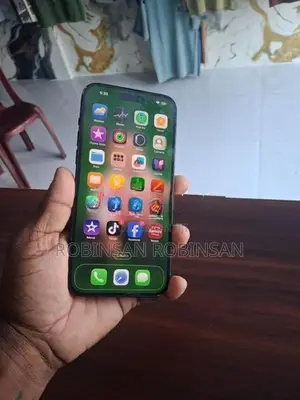 Apple iPhone 15 Pro (Used)