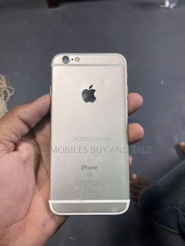 Apple iPhone 6S (Used)