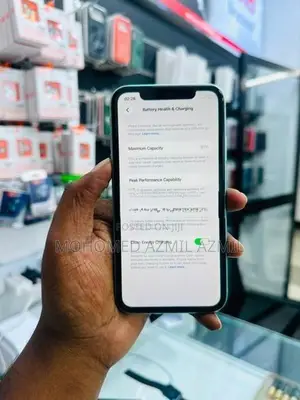 Apple iPhone 11 64GB (Used)