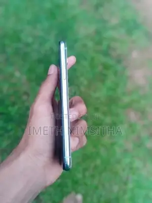 Apple iPhone X (Used)