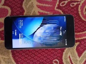 Apple iPhone SE 3 (Used)
