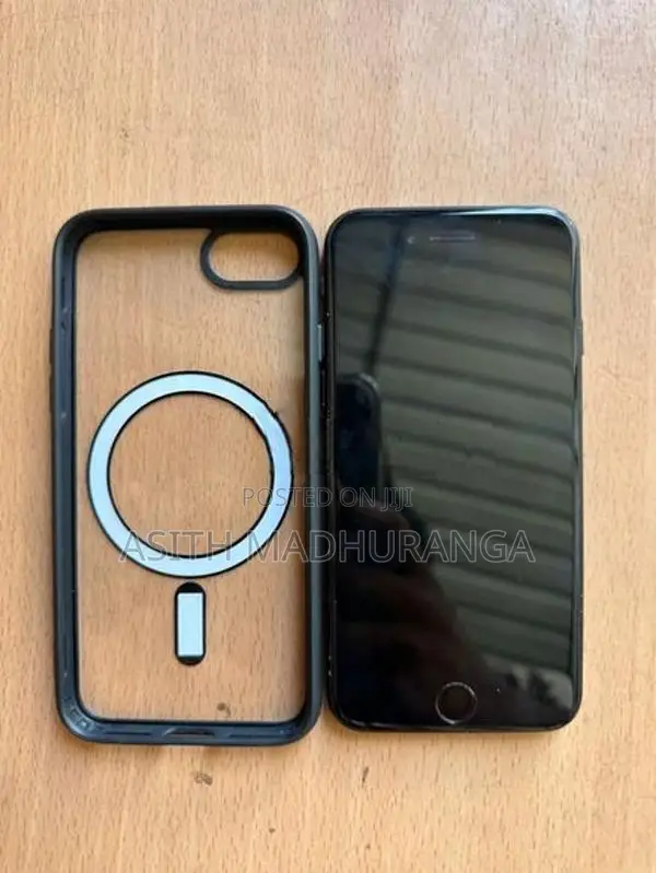 Apple iPhone SE 2 (Used)