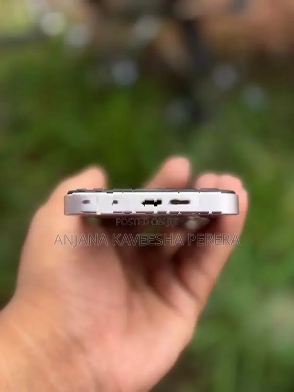 Apple iPhone 13 mini (Used)