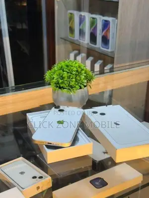 Apple iPhone 13 128GB (Used)