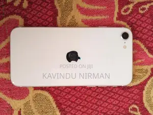 Apple iPhone SE 3 (Used)